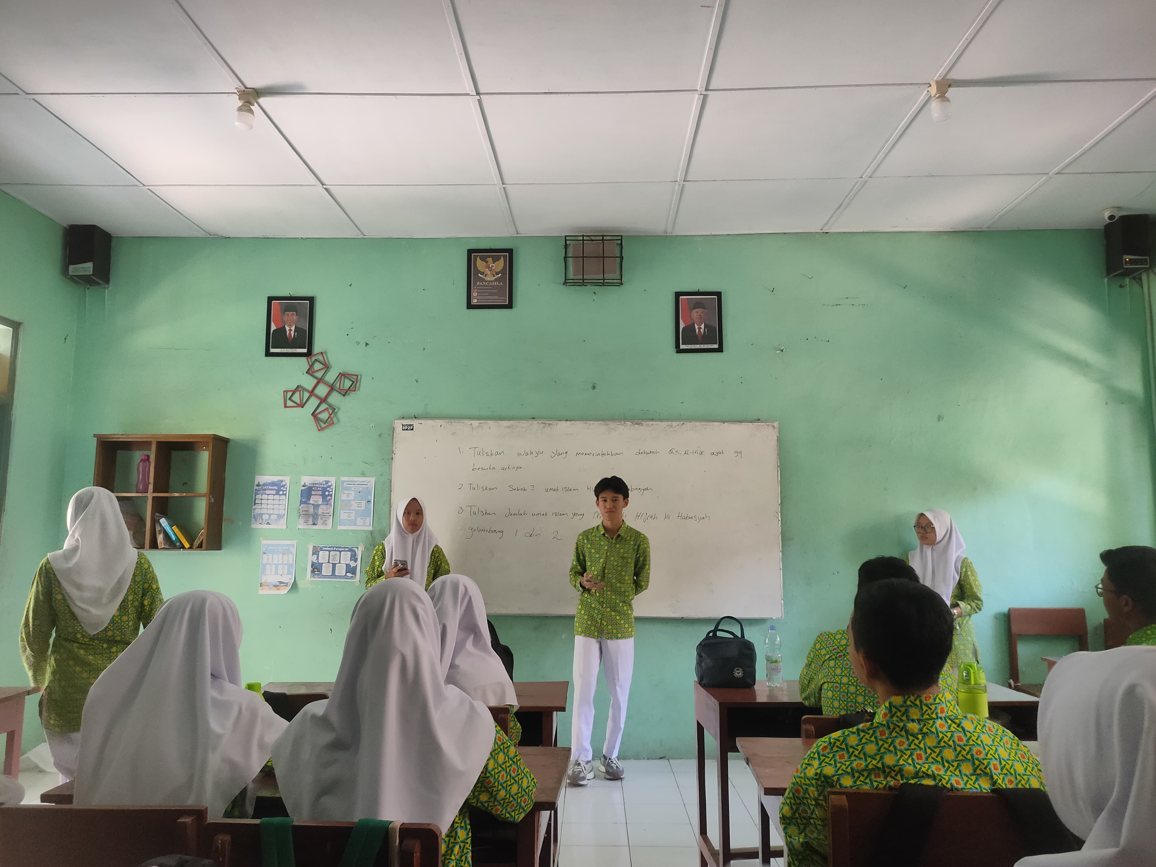 Dua Paslon Ketua OSIMA MAN 4 Bantul Sosialisasikan Visi, Misi, dan Program Kerja